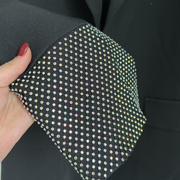 Blazer - Picture 5 of 9